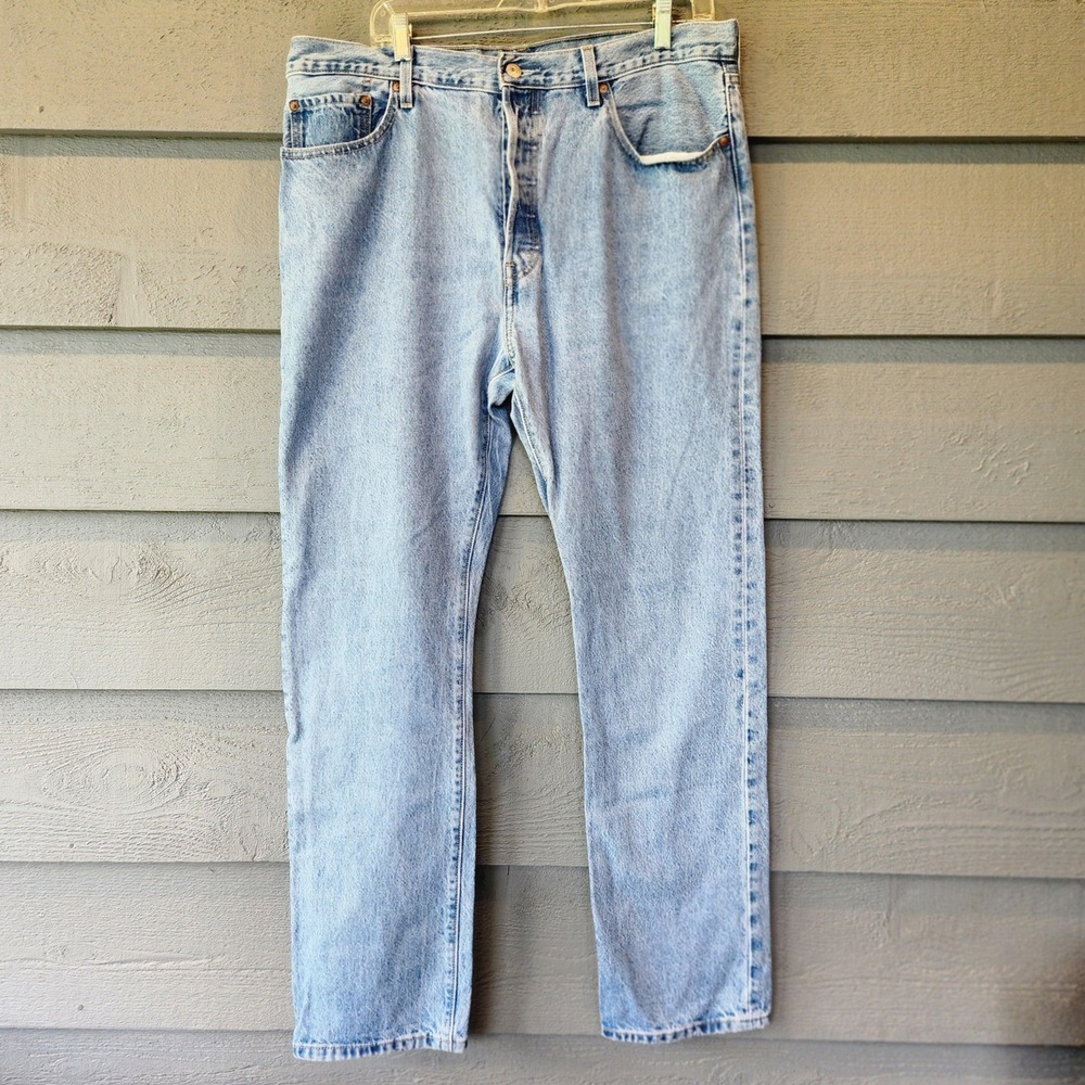 Levis 501 Jeans Mens 36x31 Light Wash Blue Premium Straight Leg Button Fly Denim